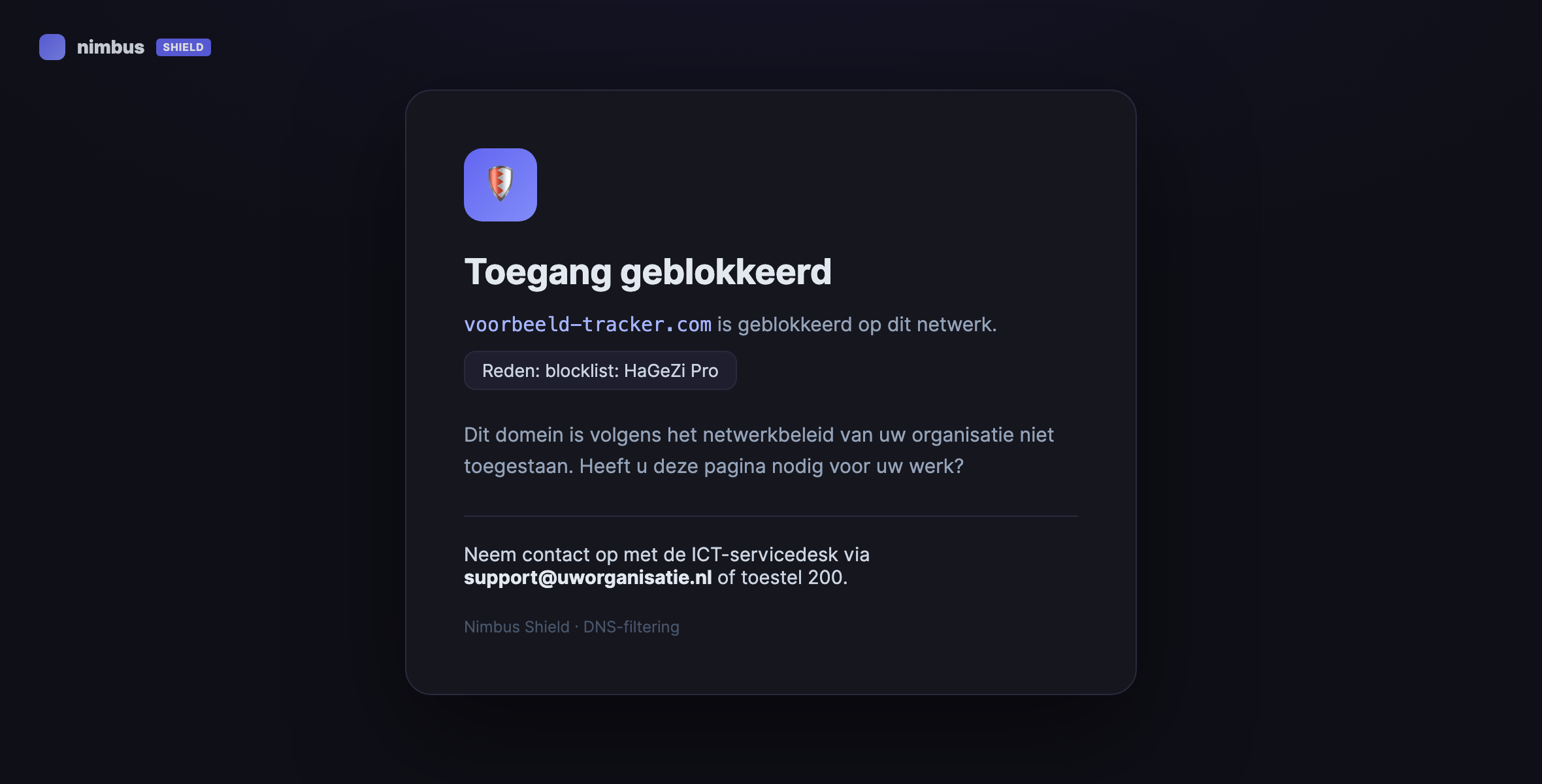 Voorbeeld van de gebrande Nimbus Shield blokkeerpagina met reden en servicedesk-contact